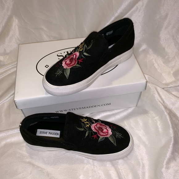 Steve Madden Embroidered Slip Ons - Picture 2 of 7